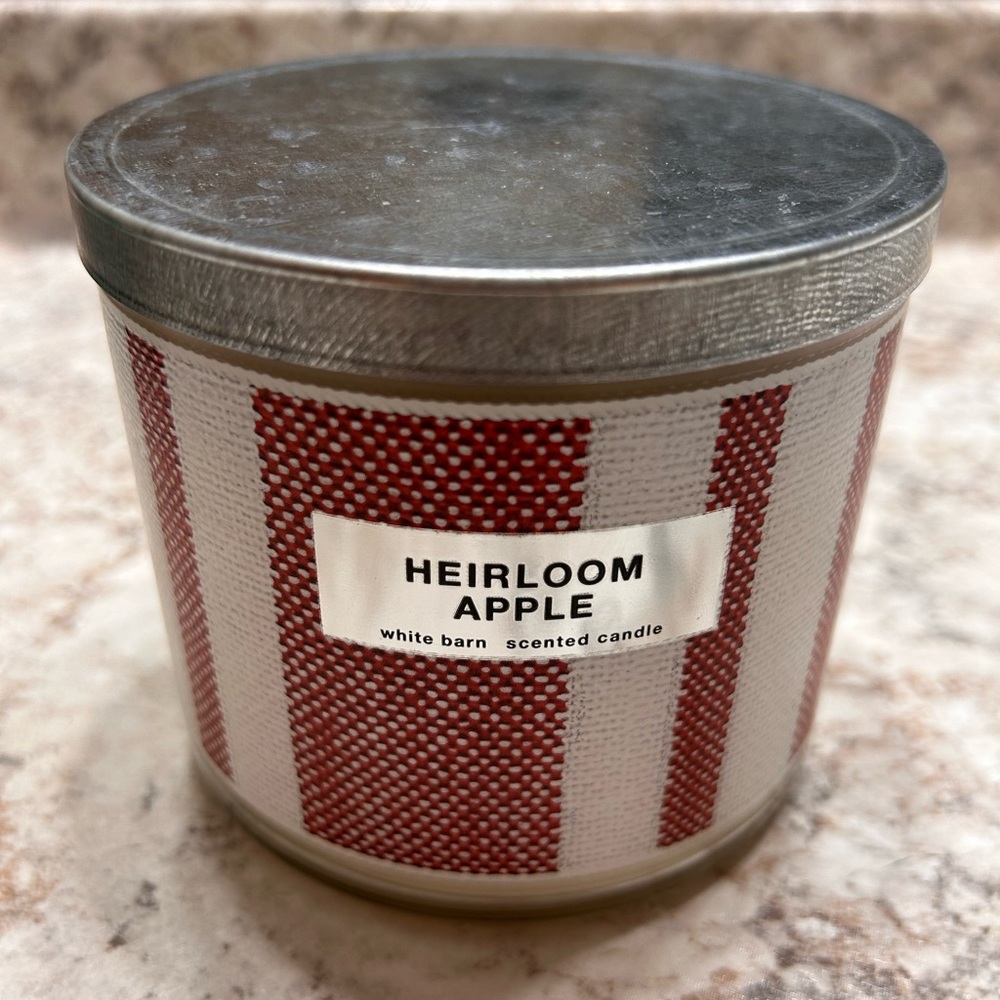 Bath and Body Works 3 wick candle